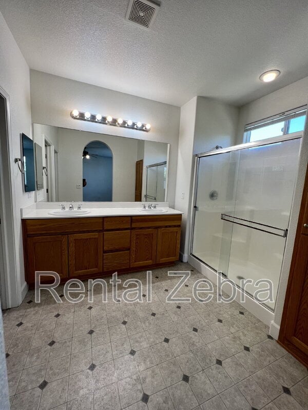 Photo - 459 Jacobs Dr House