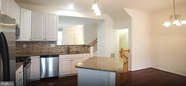 Foto del edificio - 13926 Lullaby Rd