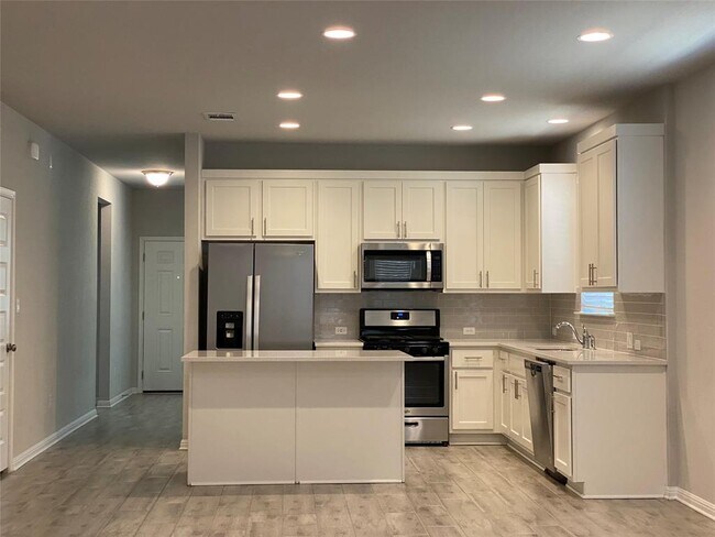 Foto del edificio - 2620 Pecan Island Dr