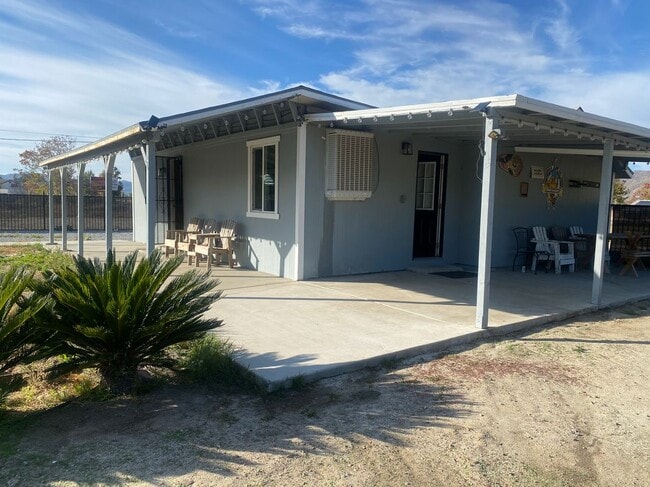 Foto del edificio - 40094 Sunset Ln