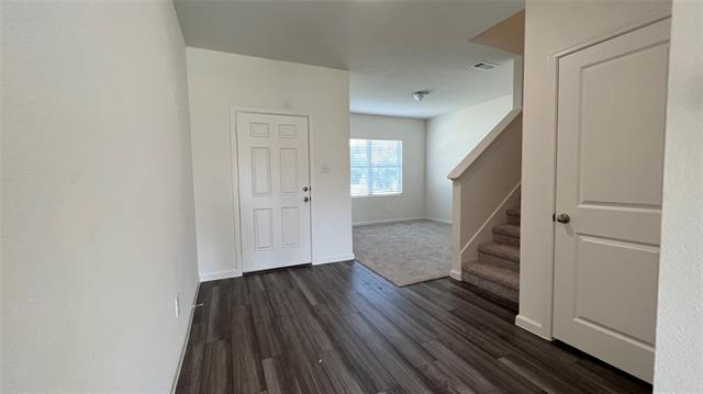 Building Photo - 702 Camden Dr