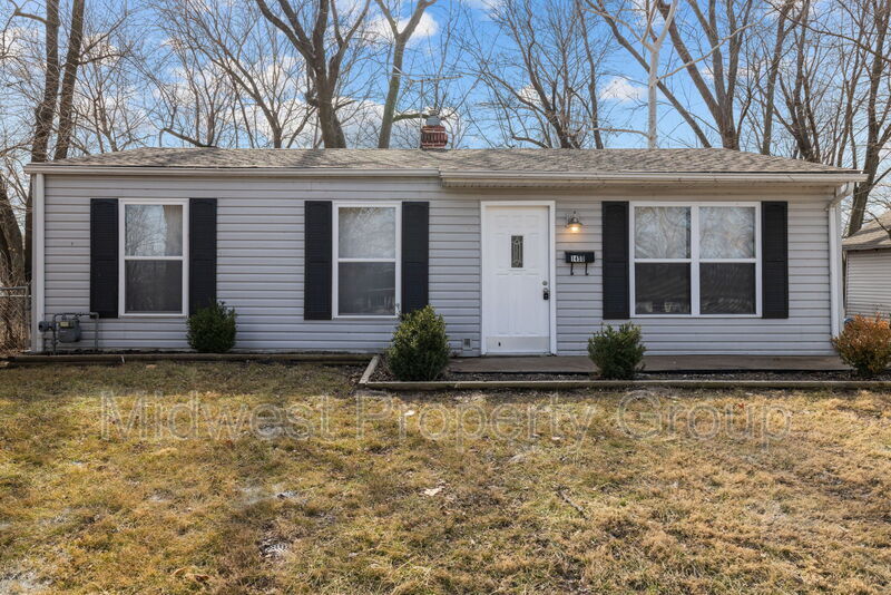 Primary Photo - 1450 Plaza Pl