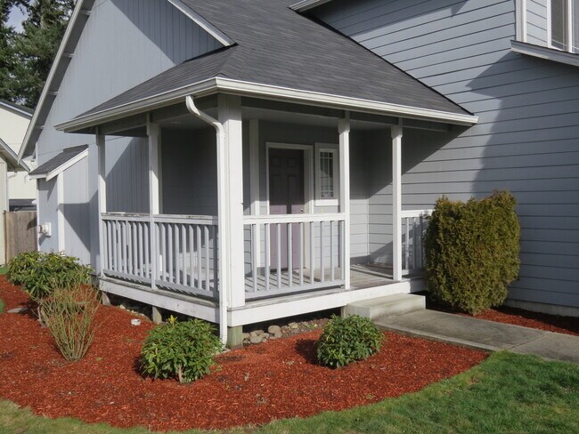 Foto del edificio - Beautiful 3 Bedroom, 2.5 Bathroom Home on ...