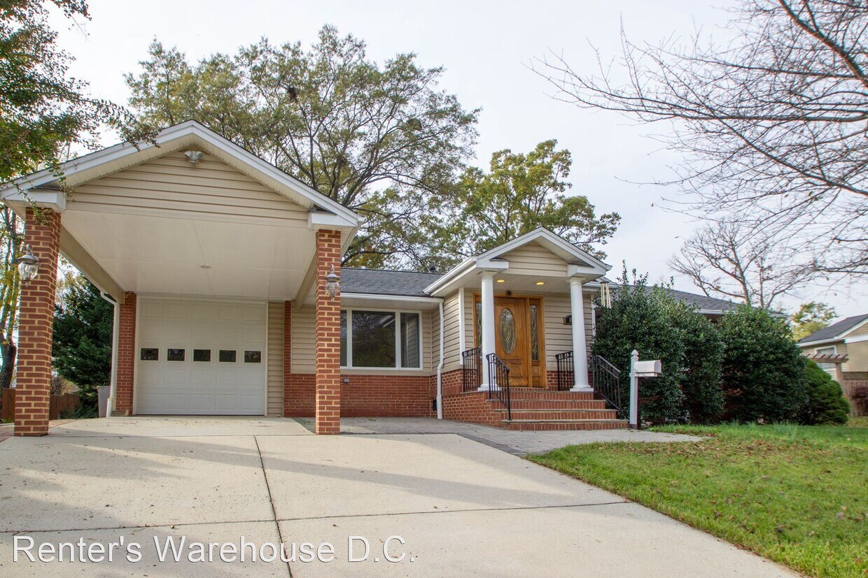 Primary Photo - 3 br, 2.5 bath House - 3818 Ren Road