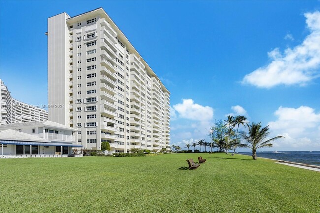 Building Photo - 2100 S Ocean Dr