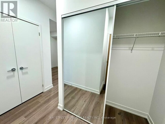 Building Photo - 395 Square One Dr