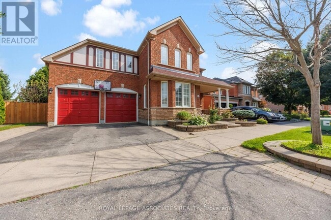 Building Photo - 36 Goodhart Crescent