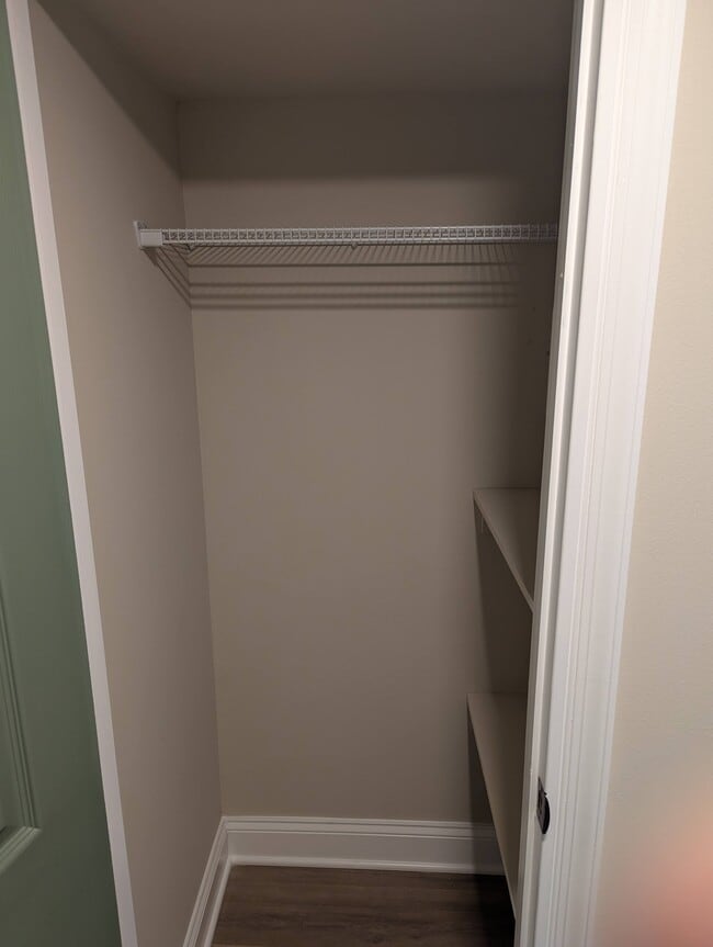 Closet - 6504 Hansford St