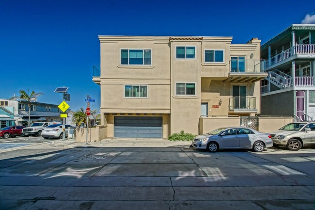 Photo - 301 35th Street House