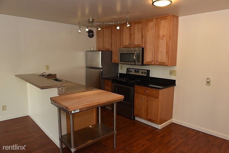 Primary Photo - 4421 Gilbert St