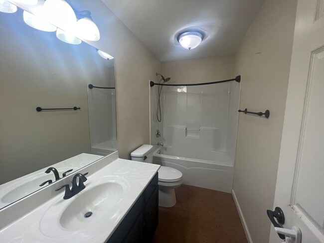 Building Photo - Coming soon! 3 Bedroom 2 full bath Twin La...