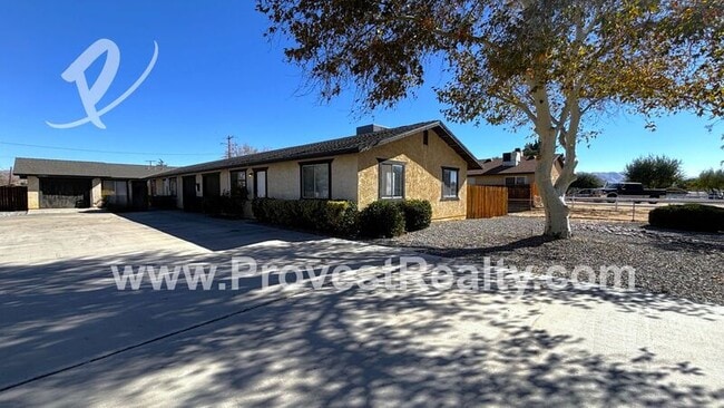 Foto del edificio - 13261 Mohawk Rd