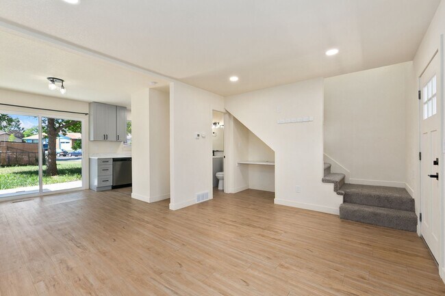 Foto del edificio - 1624 Banyan Dr