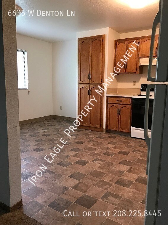 Foto del edificio - 6635 W Denton Ln