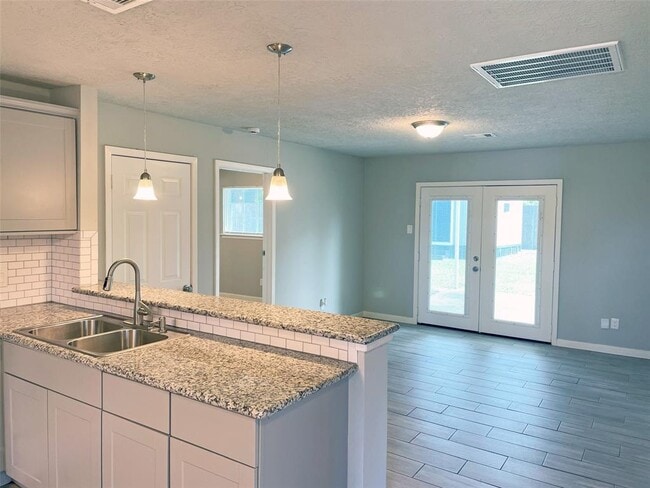 Building Photo - 3242 Dalmatian Dr