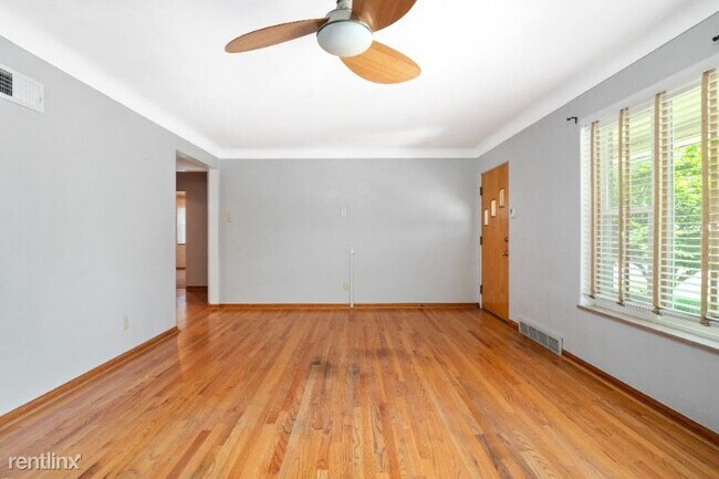 Building Photo - 3 br, 2 bath House - 1200 St Louis