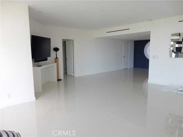 Building Photo - 900 Island Dr