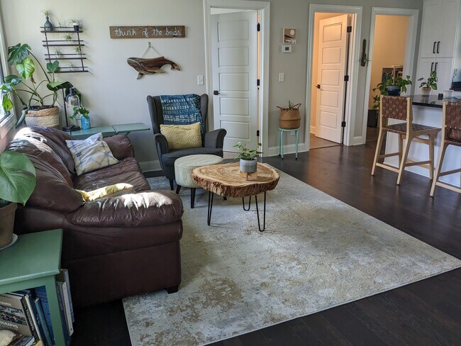 Sala de estar/cocina - 4912 Florida Ave