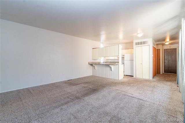 Building Photo - 6927 Totara Pl