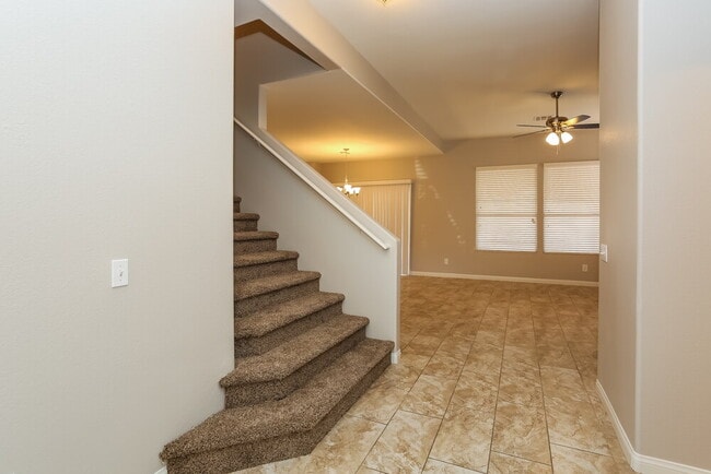 Foto del edificio - 7121 Wonderberry St