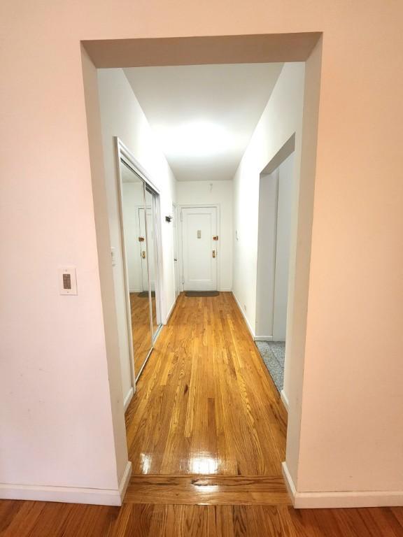 Foto del edificio - 1 bedroom in SUNNYSIDE NY 11104