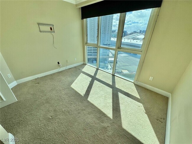 Foto del edificio - 2857 Paradise Rd