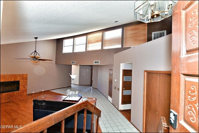 Building Photo - 3204 Canyon Point Ln