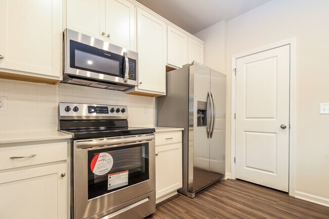 Building Photo - 104 Gaskins Trl