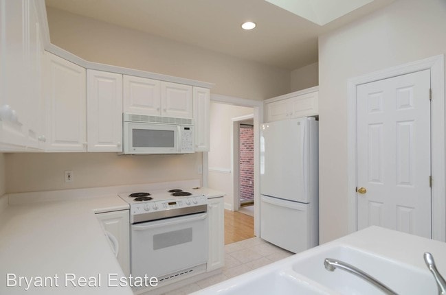 Building Photo - 4312 Ashley Park Dr