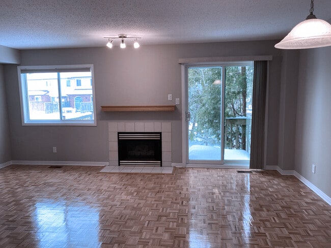 Building Photo - Bridlewood Garden Homes