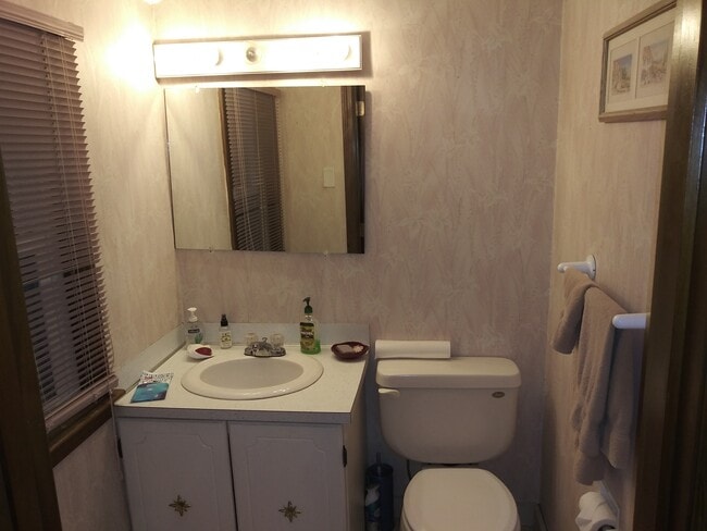 Foto del edificio - 24 Bayberry Ln