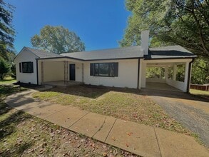 Building Photo - 5165 Boonsboro Rd