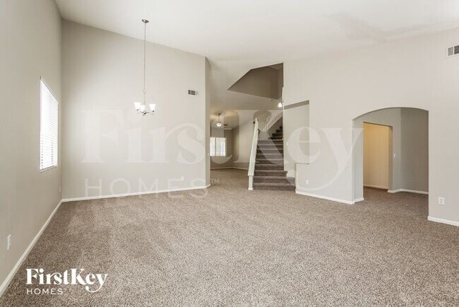 Foto del edificio - 1120 Stoneypeak Ave