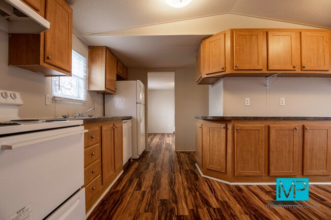 Foto del edificio - 829 Sunflower Ln