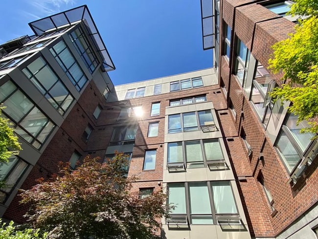 Foto del edificio - 4547 8th Ave NE