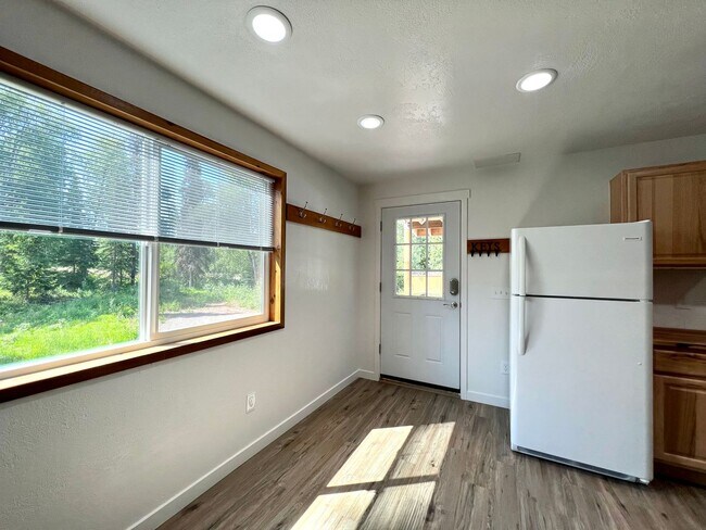 Foto del edificio - LONG TERM RENTAL