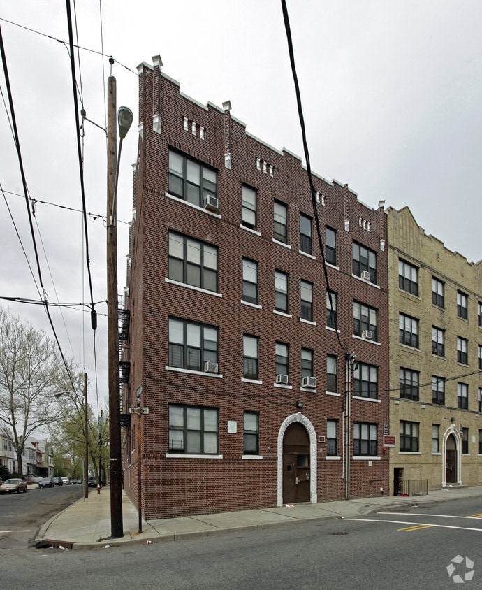 83 Bergen Ave, Jersey City, NJ 07305 Apartments in Jersey City, NJ