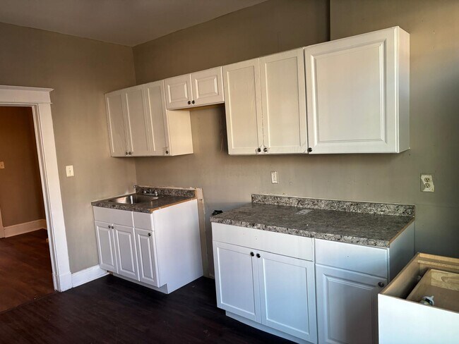Foto del edificio - 2536 Calverton Heights Ave