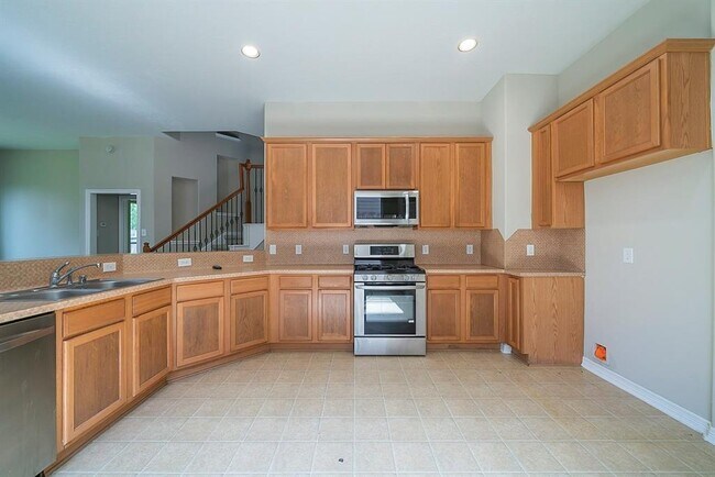 Building Photo - 1023 Casting Springs Way