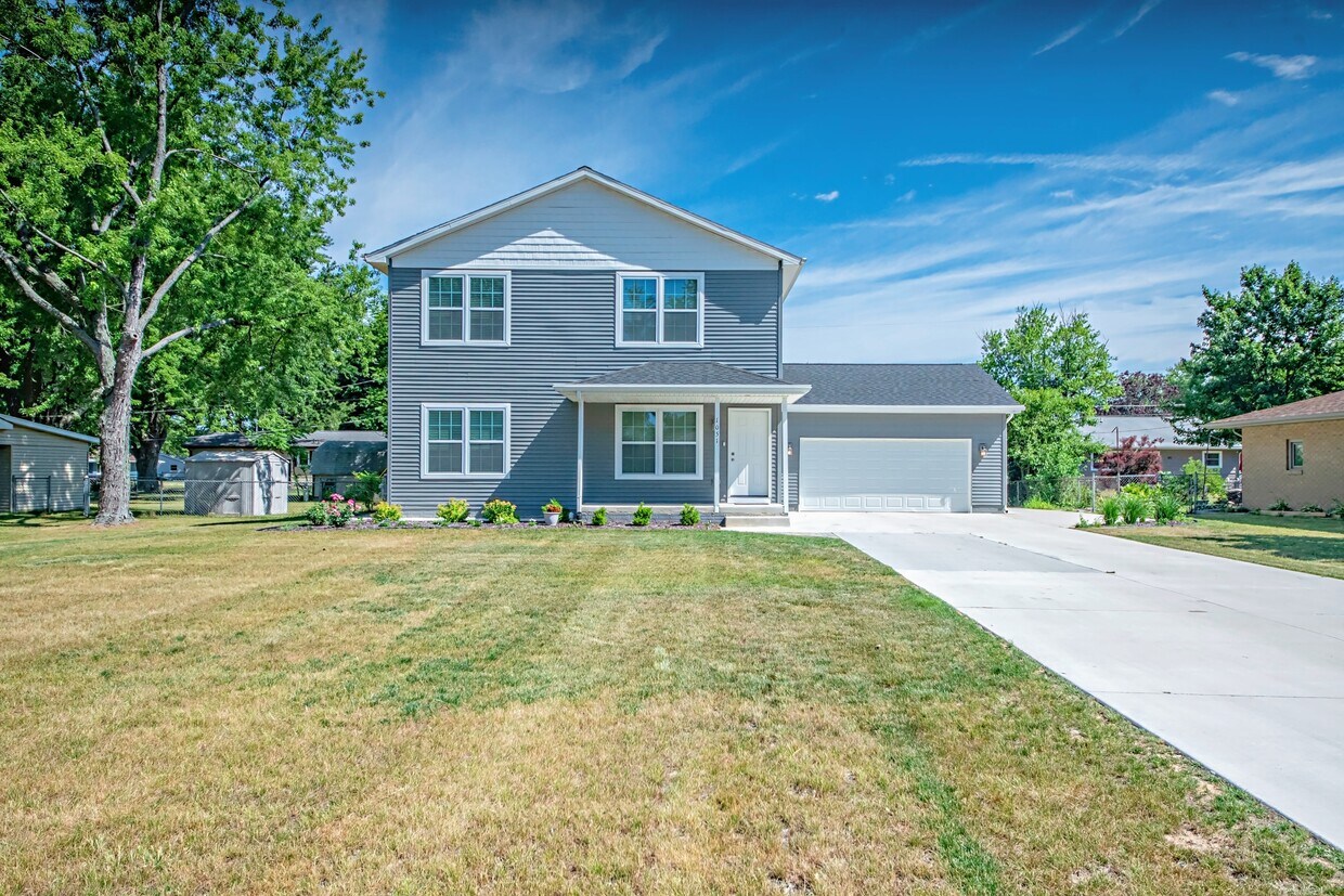 1051 Vinewood Dr, Saint Joseph, MI 49085 House Rental in Saint Joseph