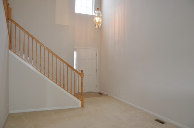 Building Photo - 421 Tower Dr