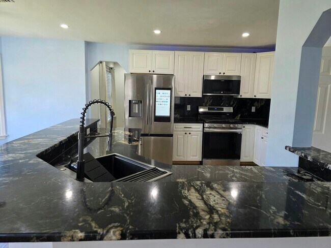 Building Photo - 3217 Winterberry Ct