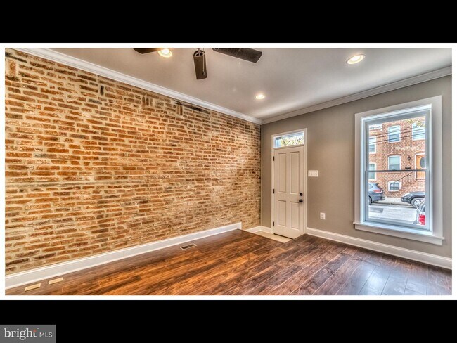 Foto del edificio - 125 E Barney St