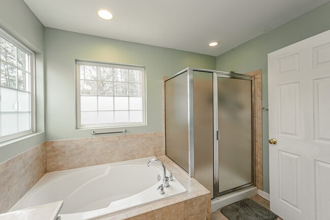 Building Photo - 1401 Olde Sage Ct