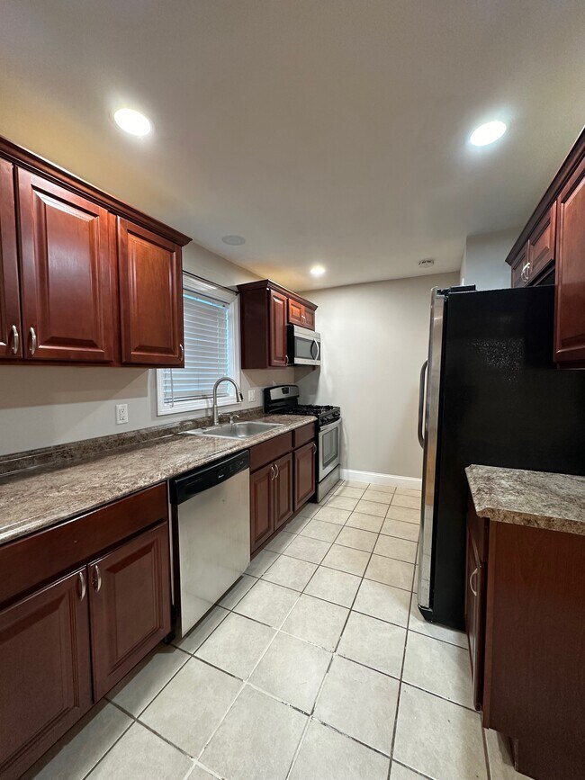 324 Central Ave, New Bedford, MA 02745 House Rental in New Bedford