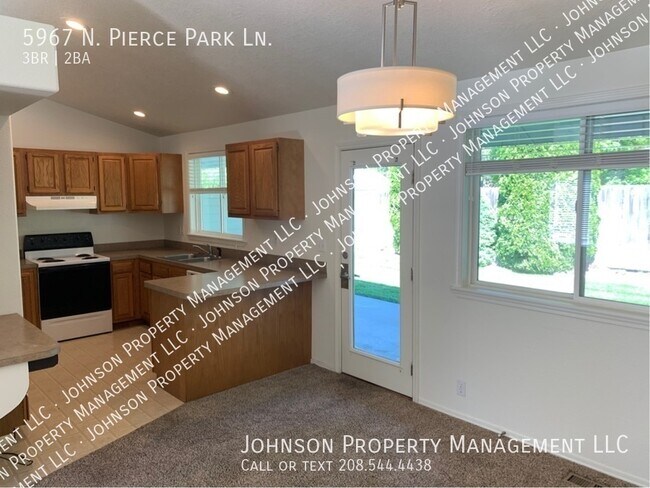 Foto del edificio - 5967 N Pierce Park Ln