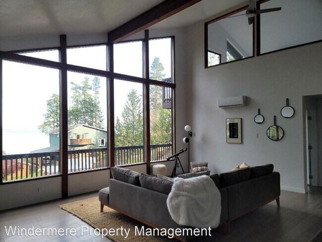 Building Photo - 3 br, 2 bath House - 5610 NE ADMIRALTY WAY
