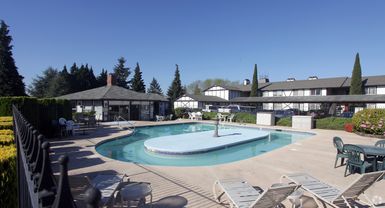 Stratford Heights Apartments - Apartments in University Place, WA