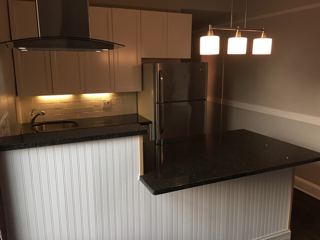 Foto principal - 644 W Schubert Ave