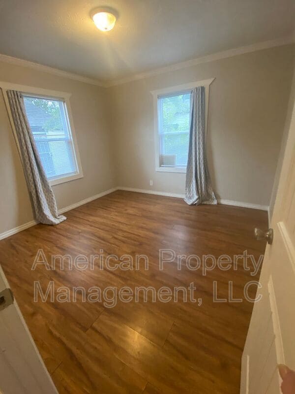 Building Photo - 2145 N Quaker Ave